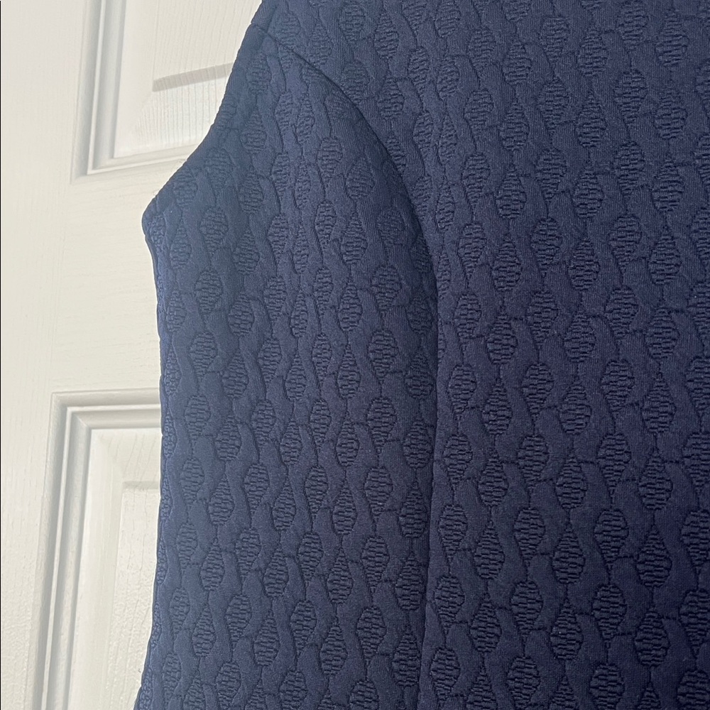 Frank Lyman Design navy textured Scoop Neck Tank Top - Picture 3 of 5